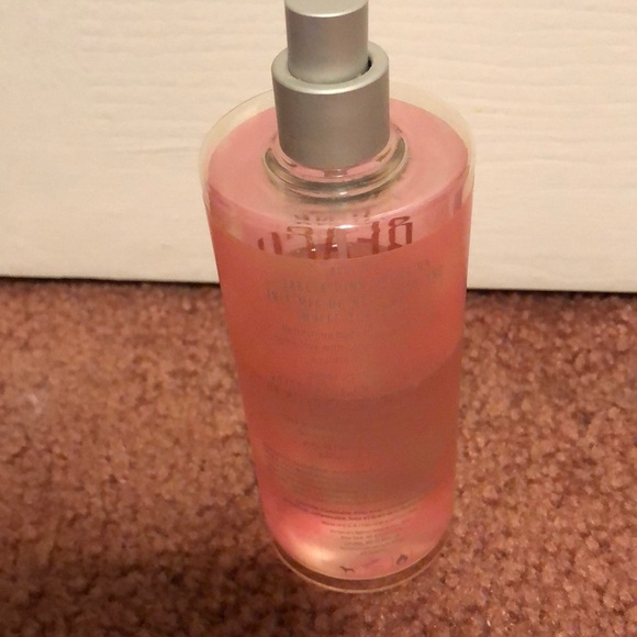 Victoria Secret PINK Beach Weekend Body Mist - Picture 2 of 5